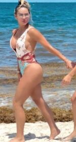 Aylín Mújica Bikini Paparazzi – TvNotas Julio 2021